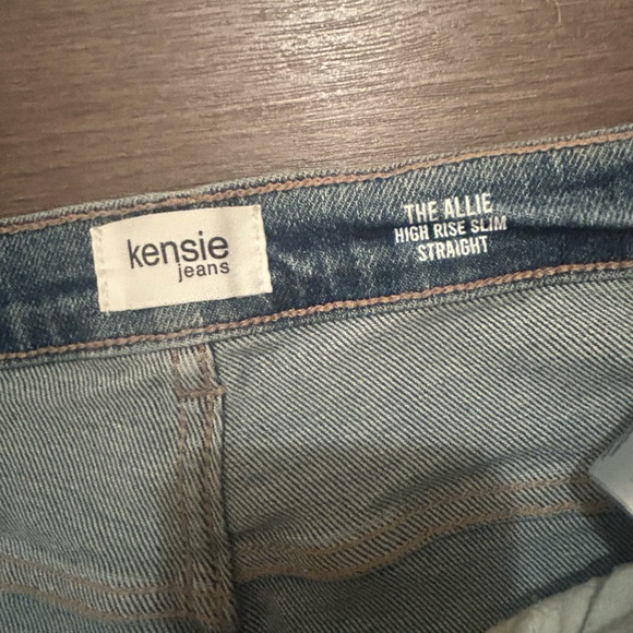 Kensie High Waisted Jeans - Picture 5 of 6